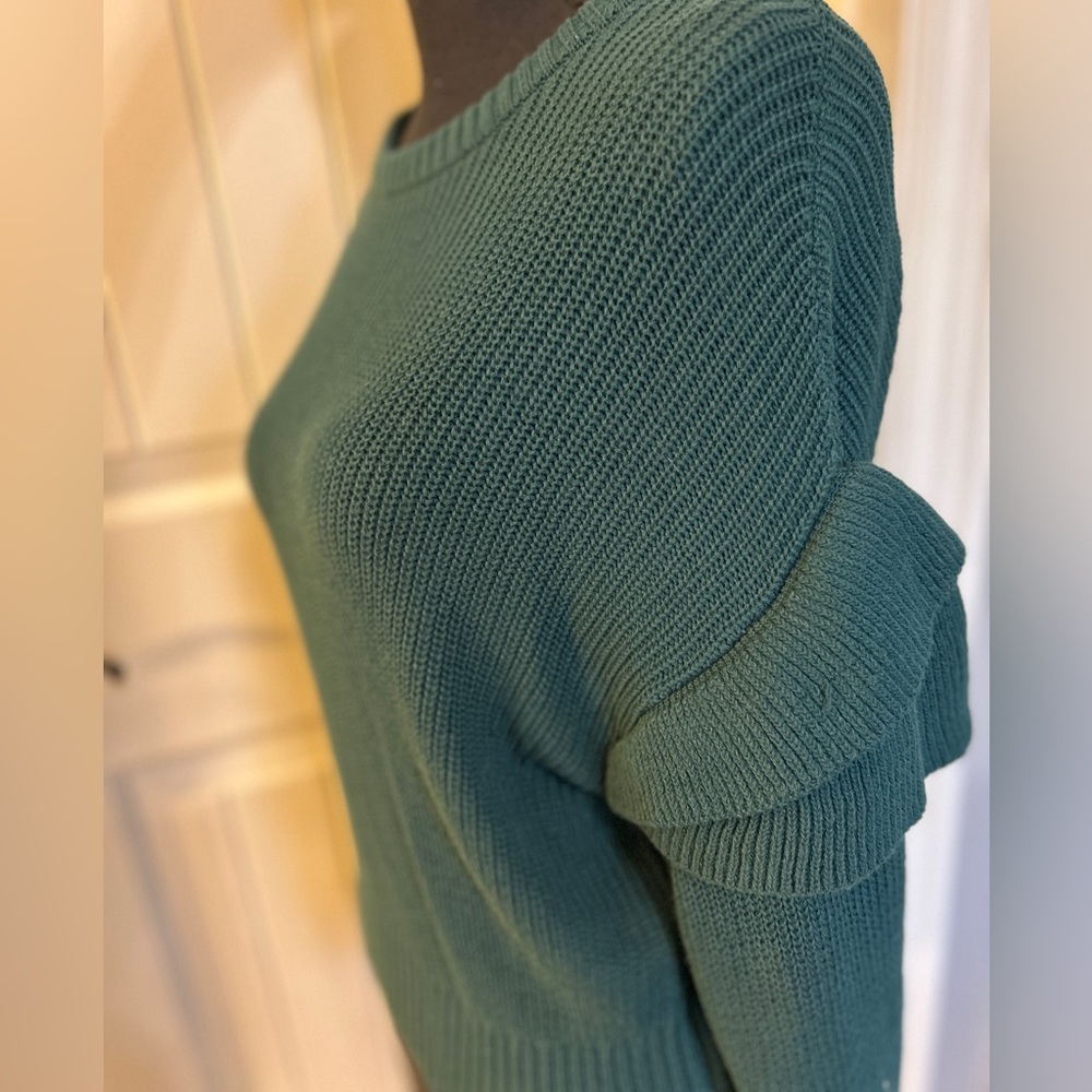 Women's Emerald Green Sweater with sleeve puffs